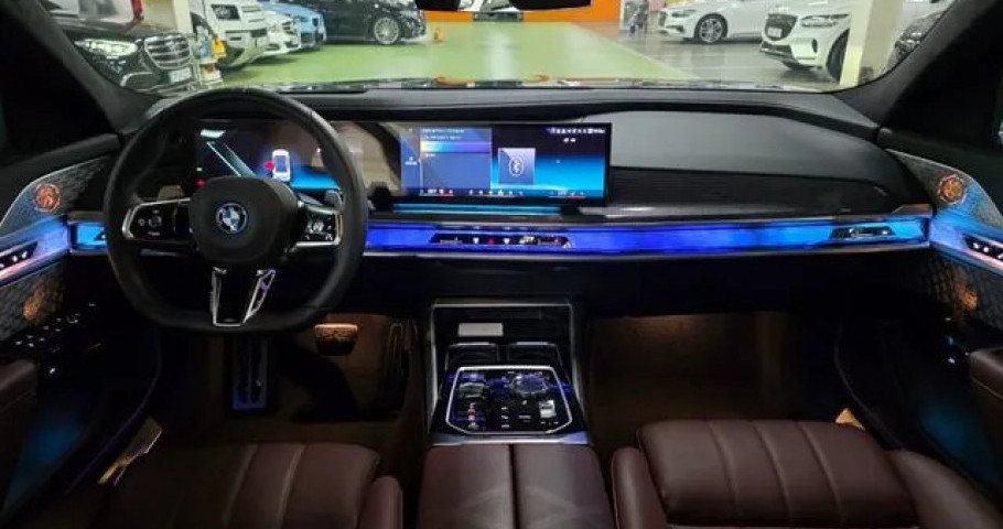 Bmw 7-Series 