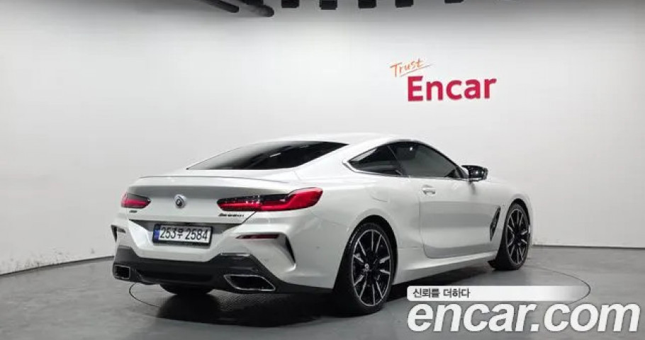 Bmw 8-Series 