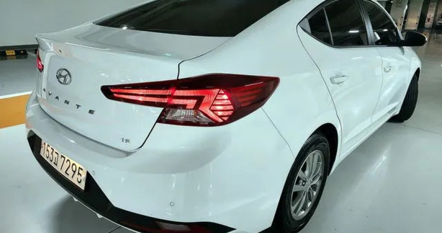 Hyundai Avante (Elantra) 