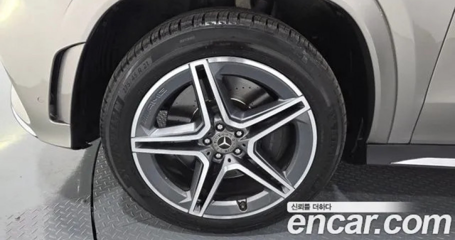Mercedes-Benz Gls-Class 