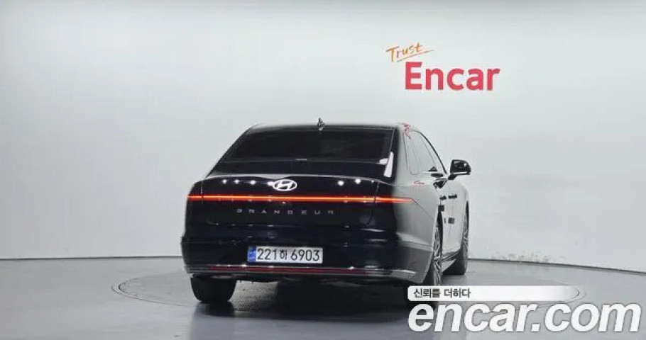 Hyundai Grandeur 