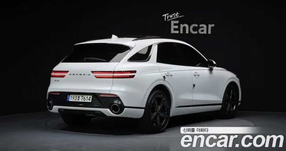 Genesis Gv70 
