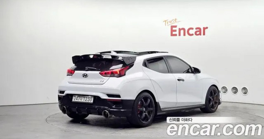 Hyundai Veloster 