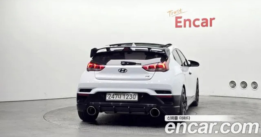 Hyundai Veloster 