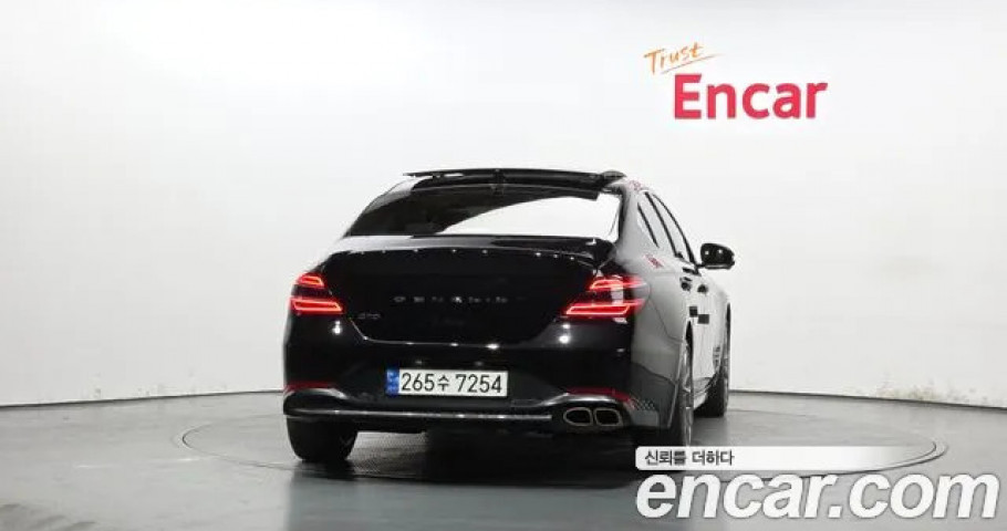 Genesis G70 