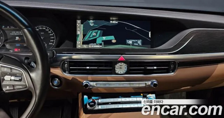 Genesis G90 
