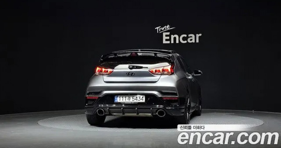 Hyundai Veloster 