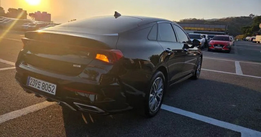 Kia K5 