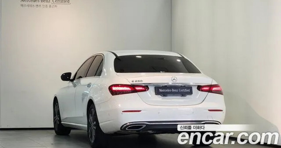 Mercedes-Benz E-Class 
