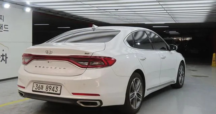 Hyundai Grandeur 