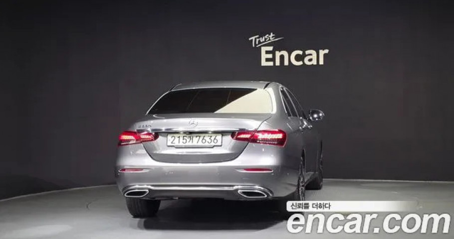 Mercedes-Benz E-Class 