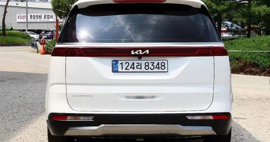 Kia Carnival 