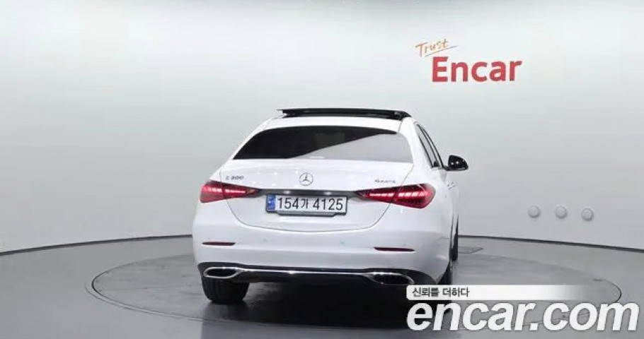 Mercedes-Benz C-Class 