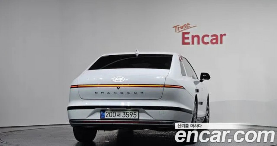 Hyundai Grandeur 