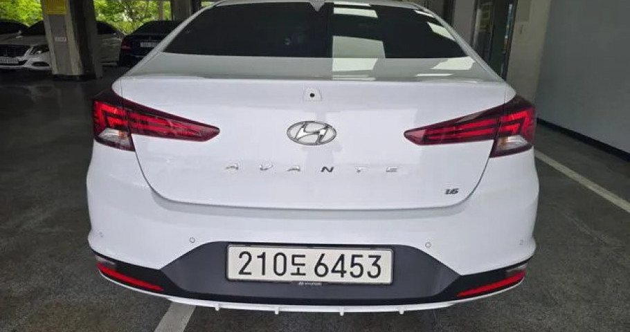 Hyundai Avante (Elantra) 
