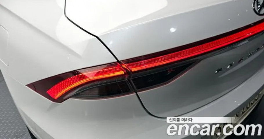 Hyundai Grandeur 