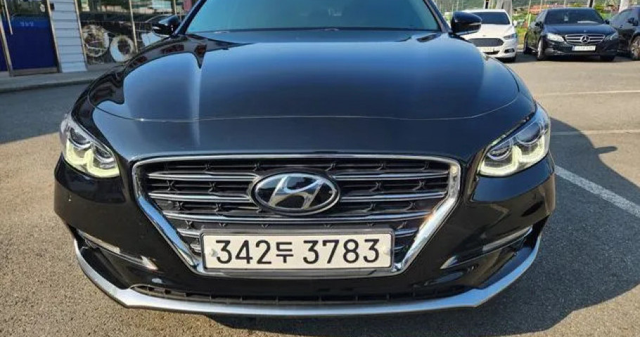 Hyundai Grandeur 