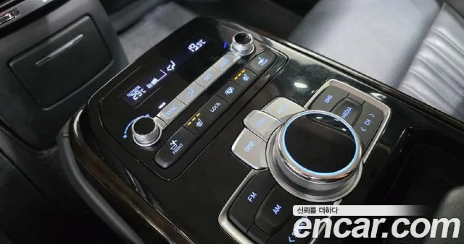 Genesis G90 