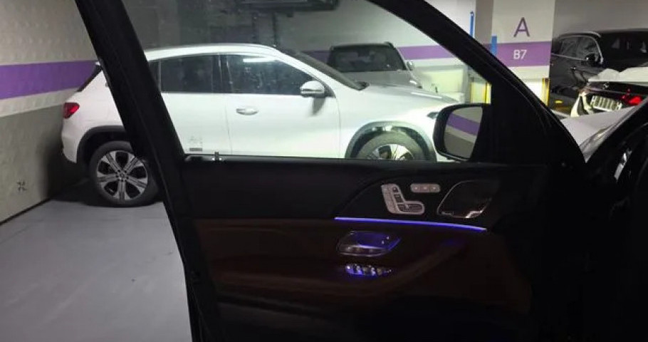 Mercedes-Benz Gls-Class 