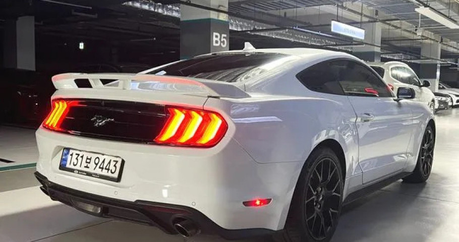 Ford Mustang 