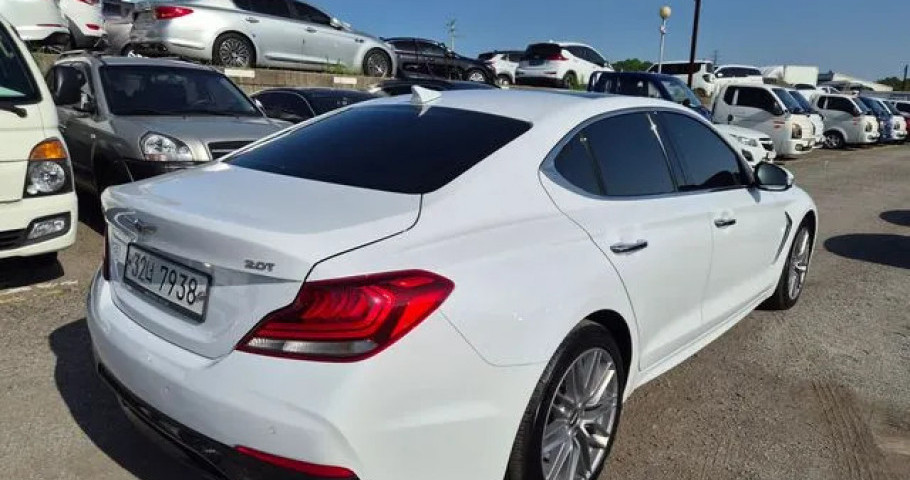 Genesis G70 