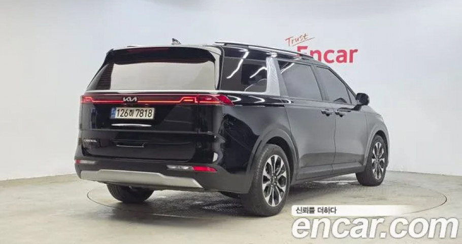 Kia Carnival 