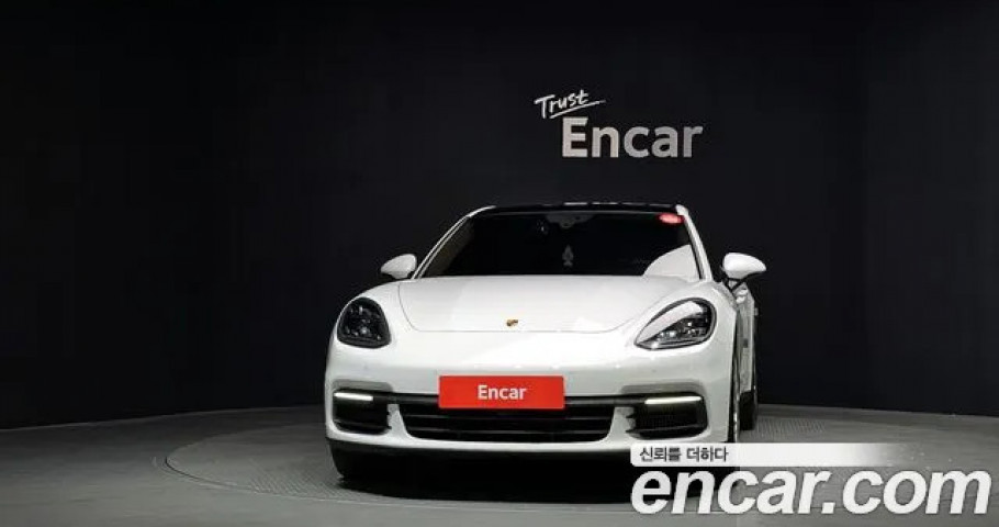 Porsche Panamera 