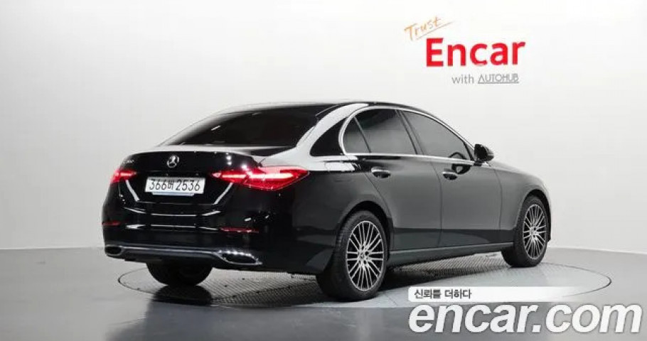 Mercedes-Benz C-Class 