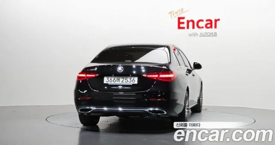 Mercedes-Benz C-Class 
