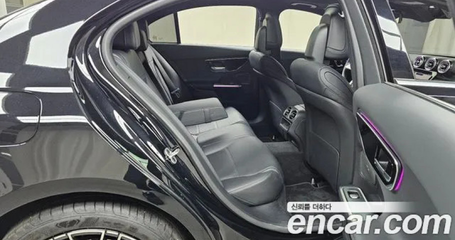 Mercedes-Benz C-Class 