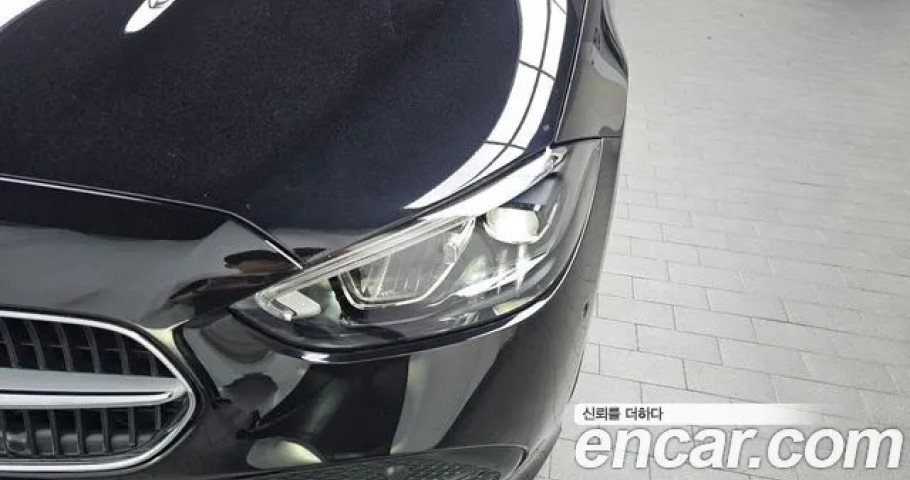 Mercedes-Benz C-Class 