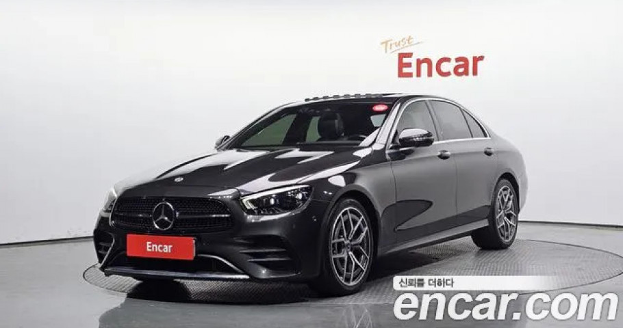 Mercedes-Benz E-Class 