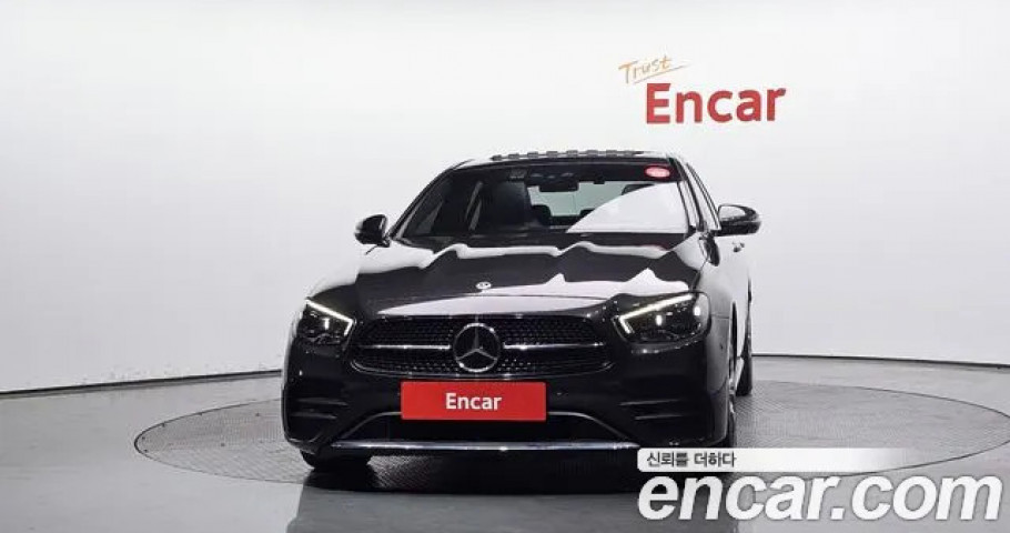 Mercedes-Benz E-Class 