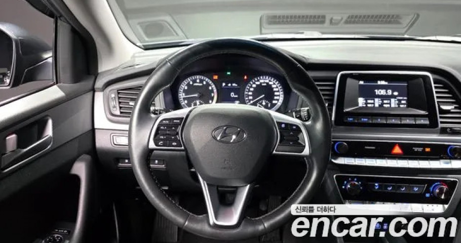 Hyundai Sonata 