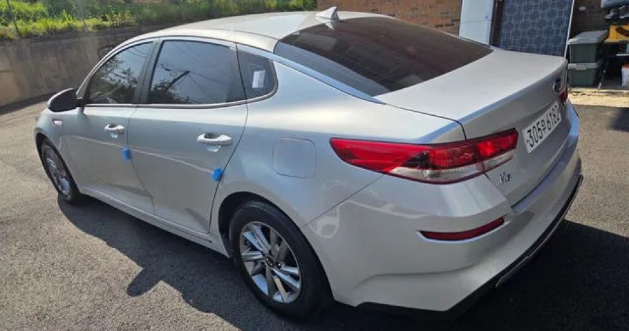 Kia K5 