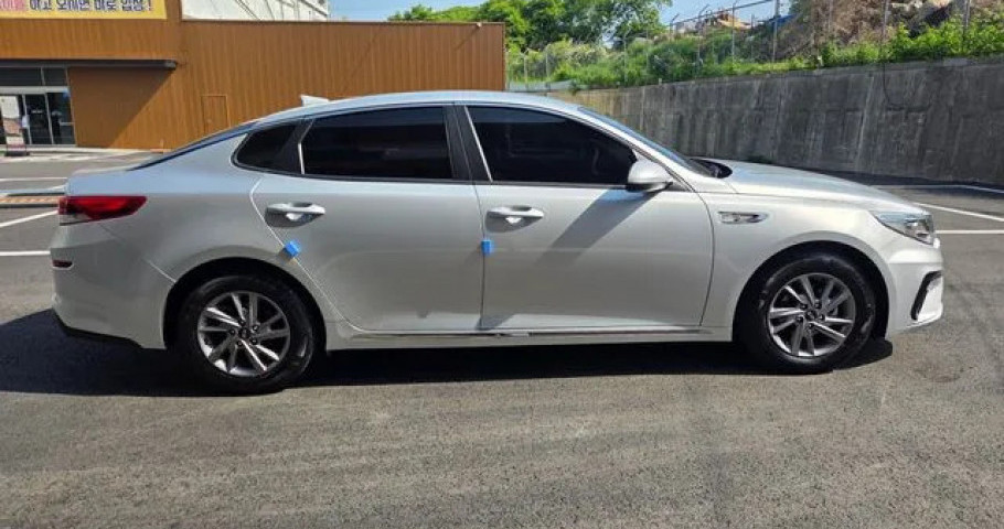 Kia K5 