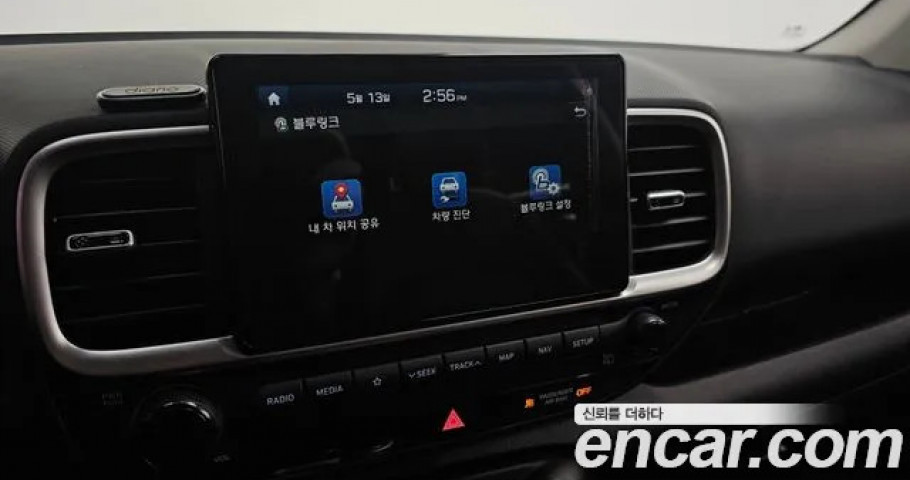Hyundai Venue 