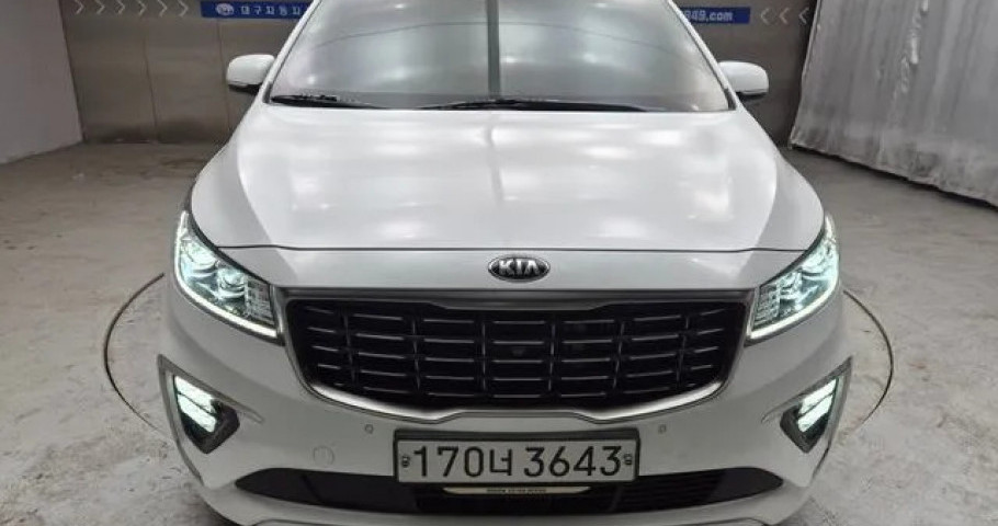 Kia Carnival 