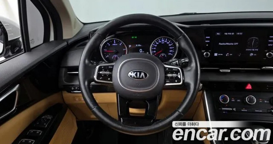 Kia Carnival 