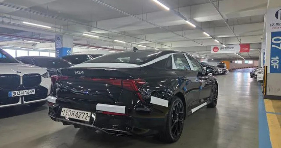 Kia K5 