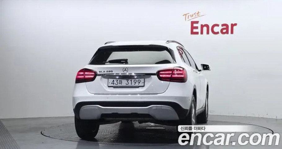 Mercedes-Benz Gla-Class 