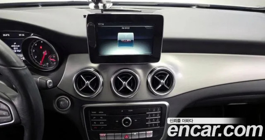 Mercedes-Benz Gla-Class 