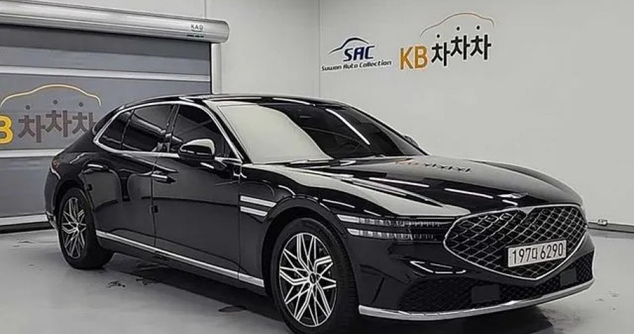 Genesis G90 