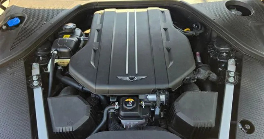 Genesis G90 