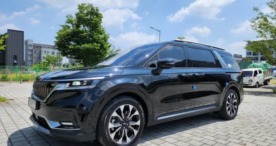 Kia Carnival 