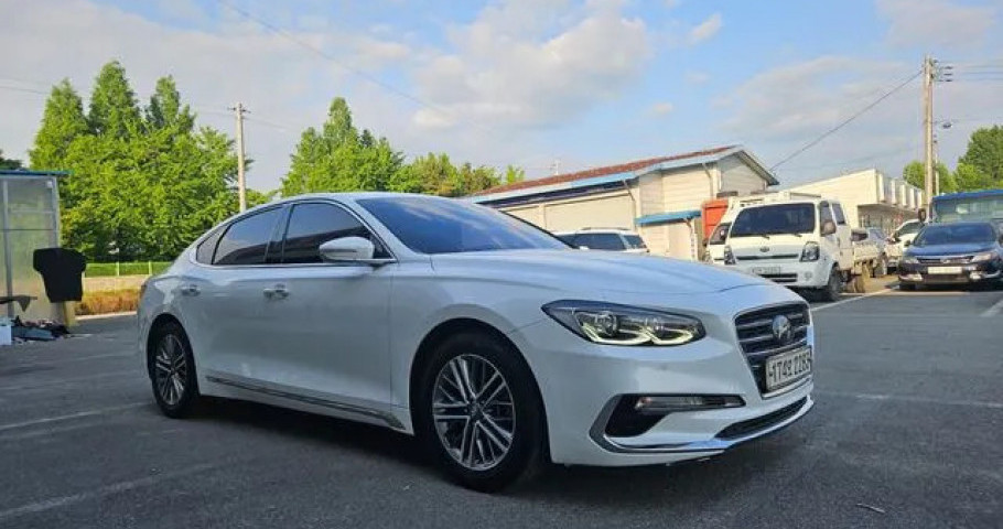 Hyundai Grandeur 