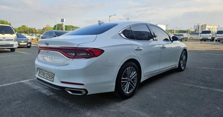 Hyundai Grandeur 