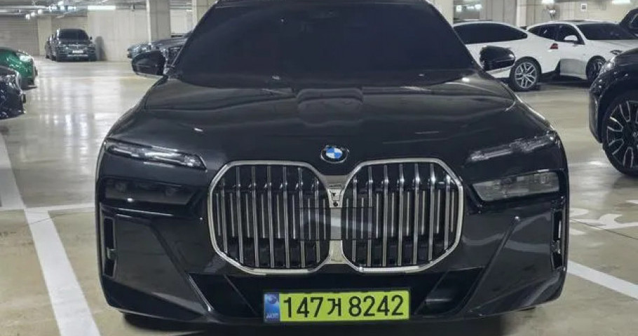 Bmw 7-Series 