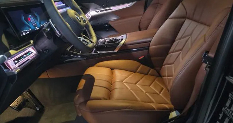 Bmw 7-Series 