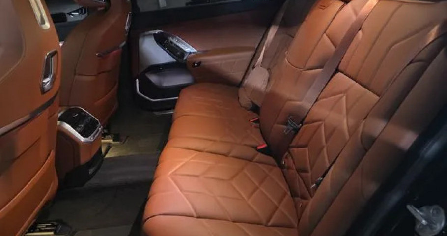 Bmw 7-Series 